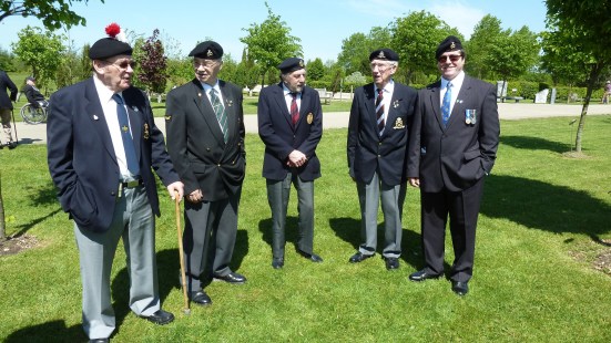 Sandy Sanders chats to some of The Staffords: Rob Jones, Eddie Colley, Ron Challoner and Gary Meddings